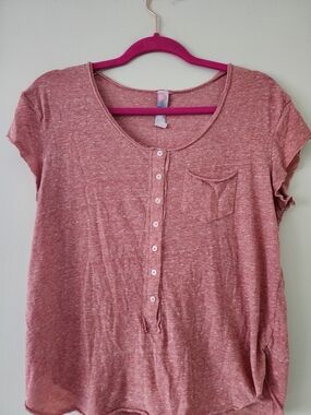 Women's Heathered Short Sleeve Henley Tee with Pocket